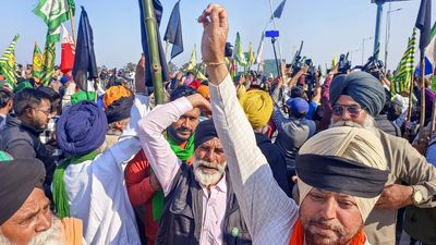 Farmers halt ‘Delhi Chalo’ march till February 29, to stay put at Punjab-Haryana borders