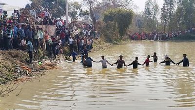 22 people, including 8 children, die as tractor-trolley falls into pond in U.P.’s Kasganj