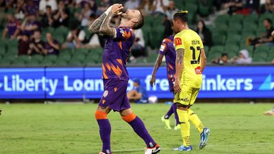 Wellington move six points clear after Glory stalemate