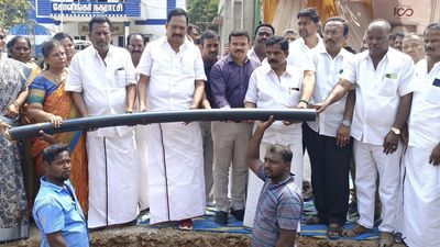 Stalin inaugurates water pipeline, sewerage projects in Sholinghur, Tiruvannamalai, Ambur