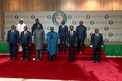 ECOWAS lifts sanctions on Niger amid tensions in West Africa bloc