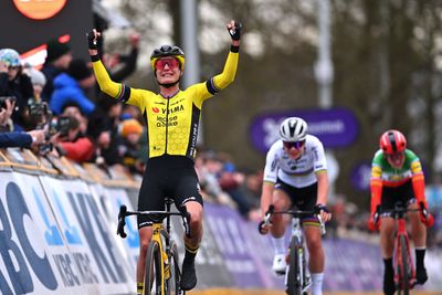 Marianne Vos turns back the clock with Omloop Het Nieuwsblad victory