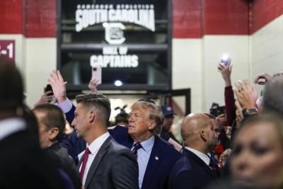 Donald Trump Maintains Lead In South Carolina Republican Primary