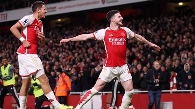 Premier League: Arsenal beat Newcastle United 4-1 to close gap on league leaders