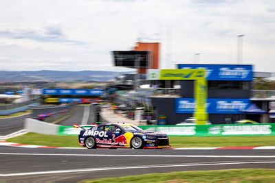 Supercars Bathurst 500: Brown holds off Mostert to score Sunday win