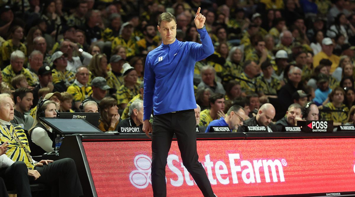 Duke’s Jon Scheyer Calls for Court Storming Ban After…