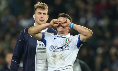 Italy hit post with last kick as 14-man France cling on for draw in thriller