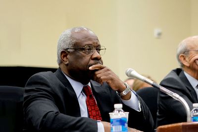 Is Clarence Thomas' law clerk a racist?