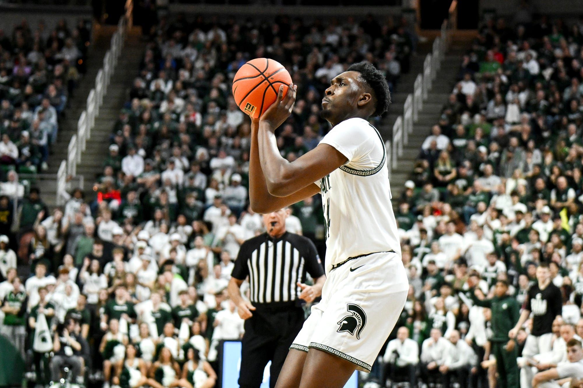 WATCH: Tom Izzo explains why he played Mady Sissoko…