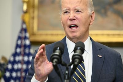 Biden Summons Congressional Leaders Amid Looming Shutdown, Ukraine Aid Stalemate
