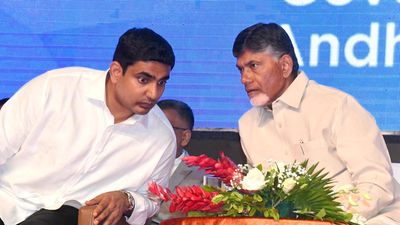 A.P. Police tell Supreme Court Chandrababu Naidu and son are ‘intimidating’ probe officers, seek cancellation of his bail