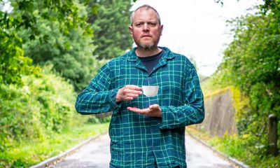 Miles Jupp: On I Bang review – elegantly funny, terribly English account of a tumour