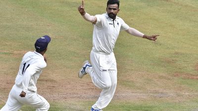 Ranji Trophy | Anubhav rocks Andhra with six-wicket haul as MP makes it to the semifinal