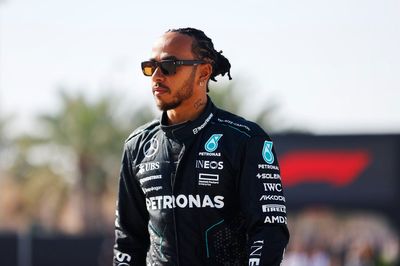 Hamilton didn’t tell parents about Ferrari F1 switch until announcement day