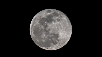 See February's Full Snow Moon light up the night sky around the world (photos)