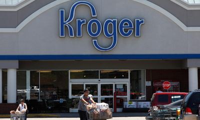 Largest-ever US supermarket merger faces block over fears of price hikes