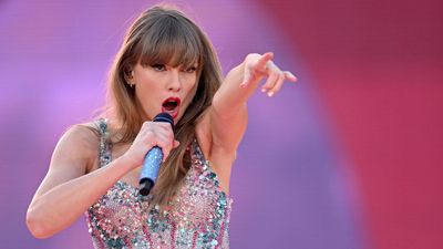 Taylor Swift's dad rejects Sydney assault allegation