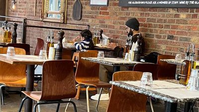 Virat Kohli's photo with daughter Vamika goes viral on social media