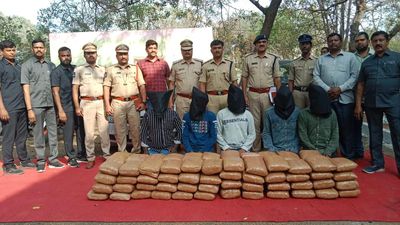 190 kgs of dry ganja worth ₹1 crore seized in Sangareddy