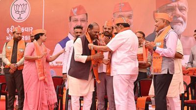 Congress leader Naran Rathwa joins BJP in Gujarat