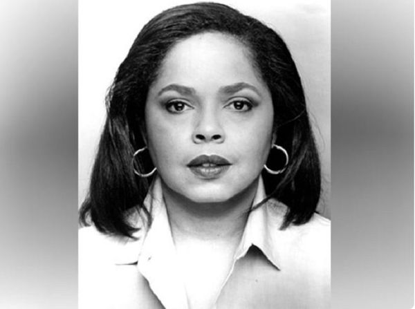 Stage veteran actor, Lynda Gravatt dies at 76