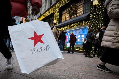 Macy’s to shutter 150 stores amid focus on luxury