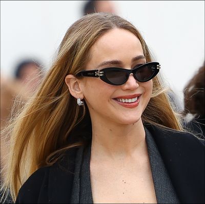 Jennifer Lawrence Goes Corporate Chic for Dior's Paris Fashion Week Show