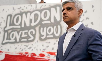 Sadiq Khan faces death threats from Islamist extremists, source says