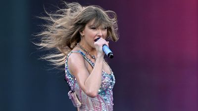 Australian Swifties spend $300m on Taylor's Eras Tour