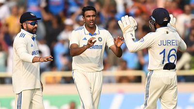 'Could see the fire in his eyes...': Nasser Hussain praises Ravichandran Ashwin's performance in Ranchi Test