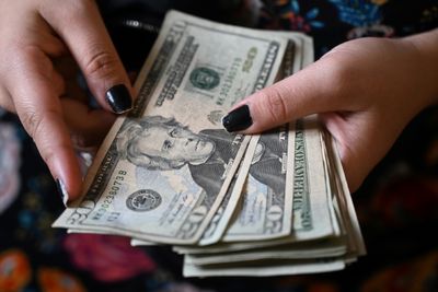 Foreign CBDCs Could Erode US Dollar's Exchange Medium Role: Fed Analysts