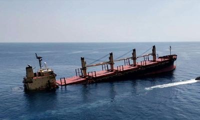 Houthis deny targeting underwater cables amid marine disaster warning