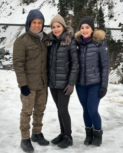Sachin Tendulkar's Family Embraces Snowfall In Picture-Perfect Moment