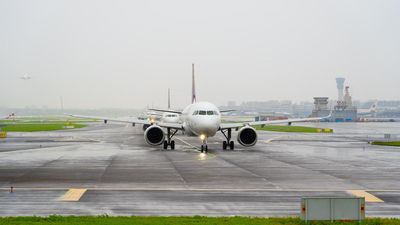 Collision between two planes averted at Mumbai airport