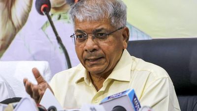 MVA’s Lok Sabha seat-sharing: Prakash Ambedkar demands Jarange-Patil be allowed to contest from Jalna