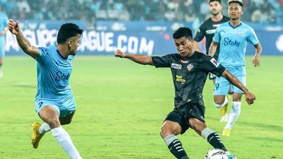ISL: Yasir rocket cancels Vikram's strike as Mumbai, Goa play out 1-1 draw