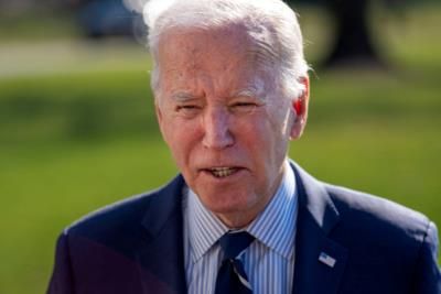 Biden Meets Police As Violent Crime Drops In Chicago, Miami