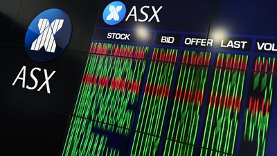 Australian shares hit record high on back of late rally