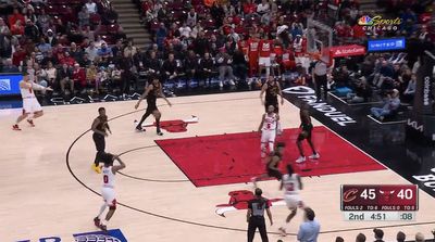 Nikola Vucevic Was in Utter Disbelief After Bulls Teammate Passed Up Wide-Open Layup