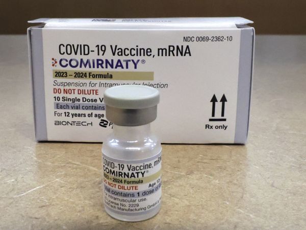 Older U.S. adults should get another COVID-19 shot, health officials recommend