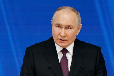 Putin warns risk of nuclear war if West sends troops to Ukraine