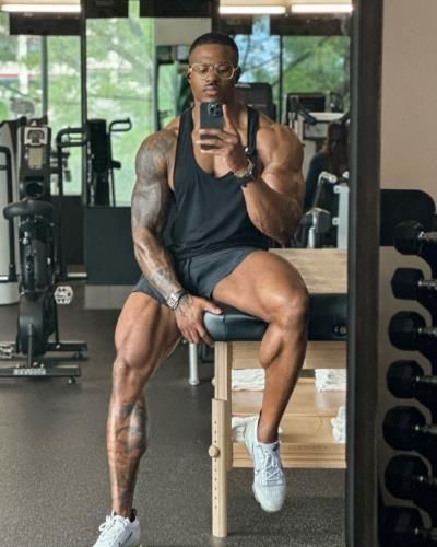 Simeon Panda: Fitness Icon Inspiring With Style And Strength