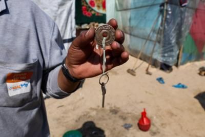 Keys As Symbols: Palestinian Displacement In Gaza