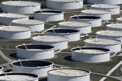 Chilean Researchers Detect Crude Oil Leak In Strait Of Magellan