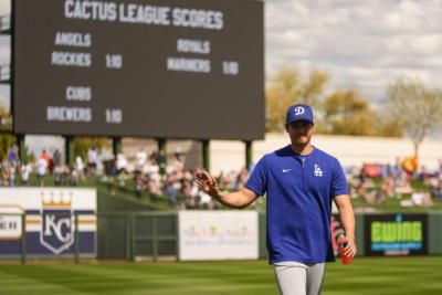 Shohei Ohtani Reveals Marriage, Focuses On Dodgers Season