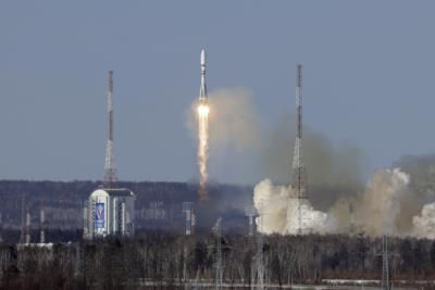 Russian Rocket Successfully Launches Iranian Satellite Into Orbit