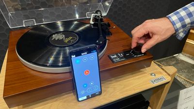 Dual's fully automatic Bluetooth turntable comes with a world-first app