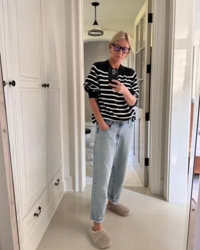 Gwyneth Paltrow's Monochromatic Chic: Effortless Style In Mirror Selfie