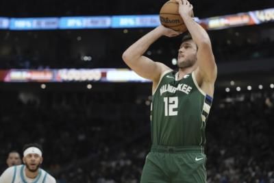Milwaukee Bucks Aim To Secure Second Seed For Playoff Advantage