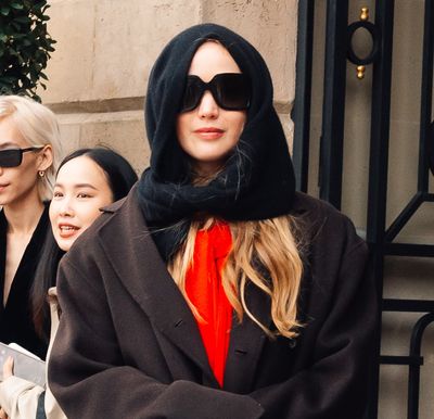 Jennifer Lawrence Goes Incognito in a Paparazzi-Proof Scarf and Sunglasses